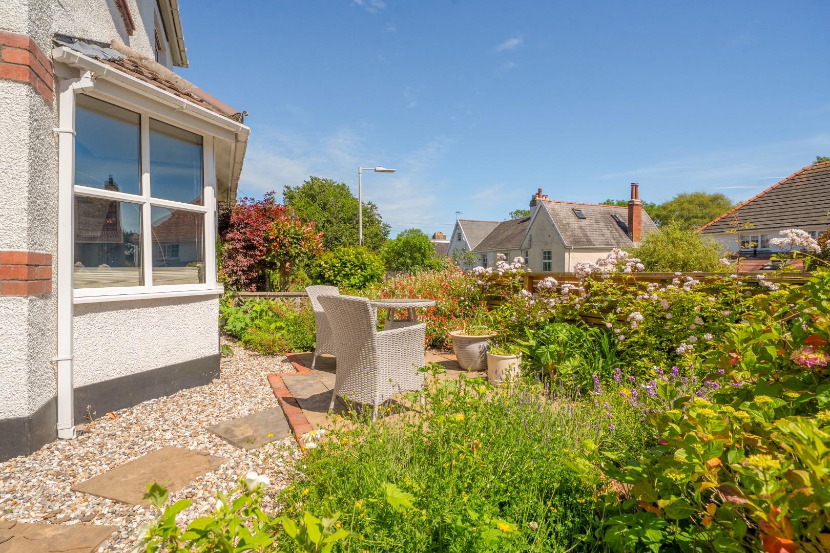 Slade Road, Newton, Swansea, SA3 4UF